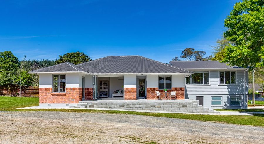 at 33 Moeraki Road, Maoribank, Upper Hutt, Wellington