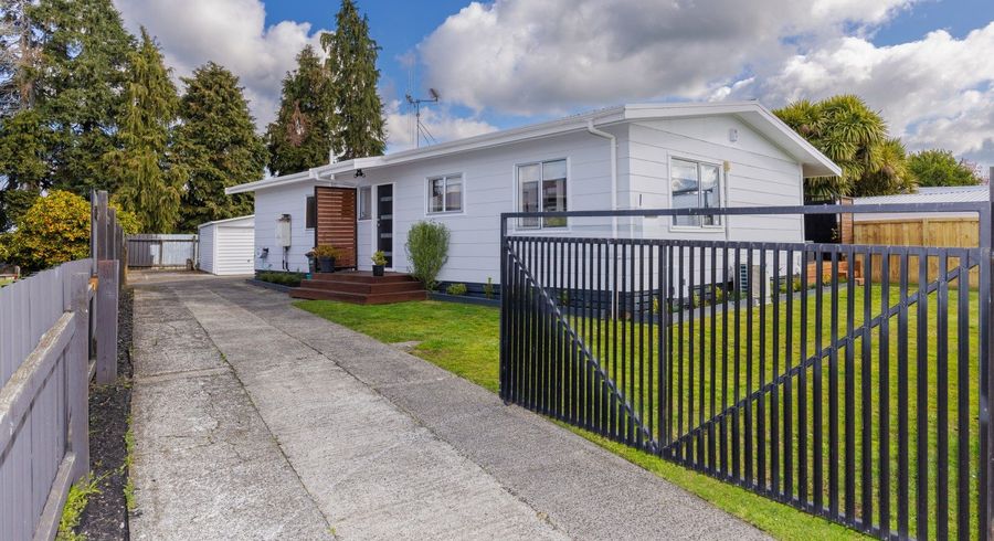  at 11 Purcell Place, Melville, Hamilton