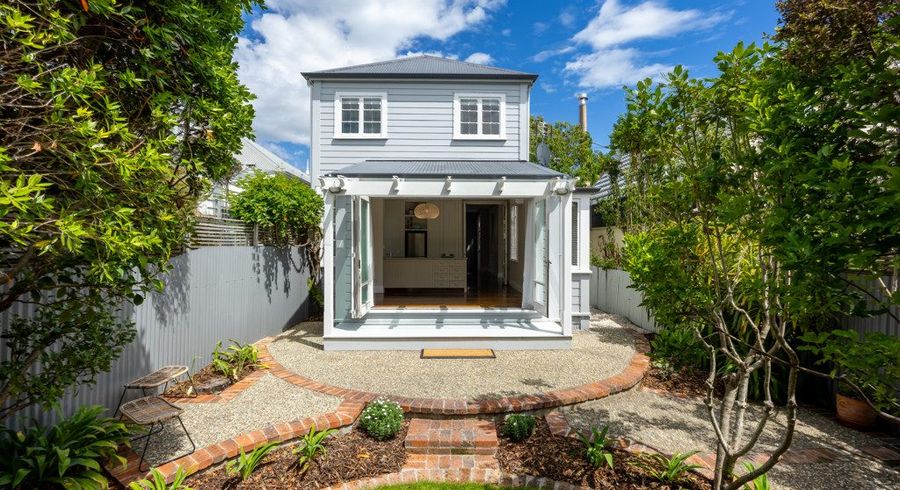  at 11 Shelbourne Street, Nelson, Nelson