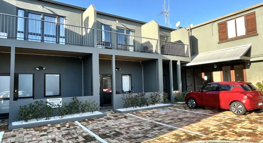  at 15E Hood Street, Hamilton Central, Hamilton