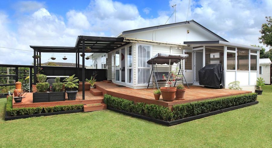  at 46 Makora Road, Massey, Auckland