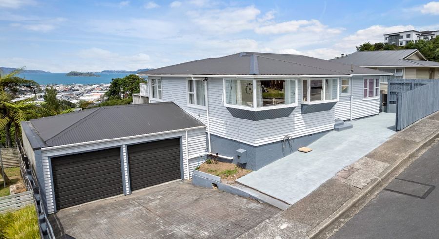 at 6 Walnut Way, Maungaraki, Lower Hutt, Wellington