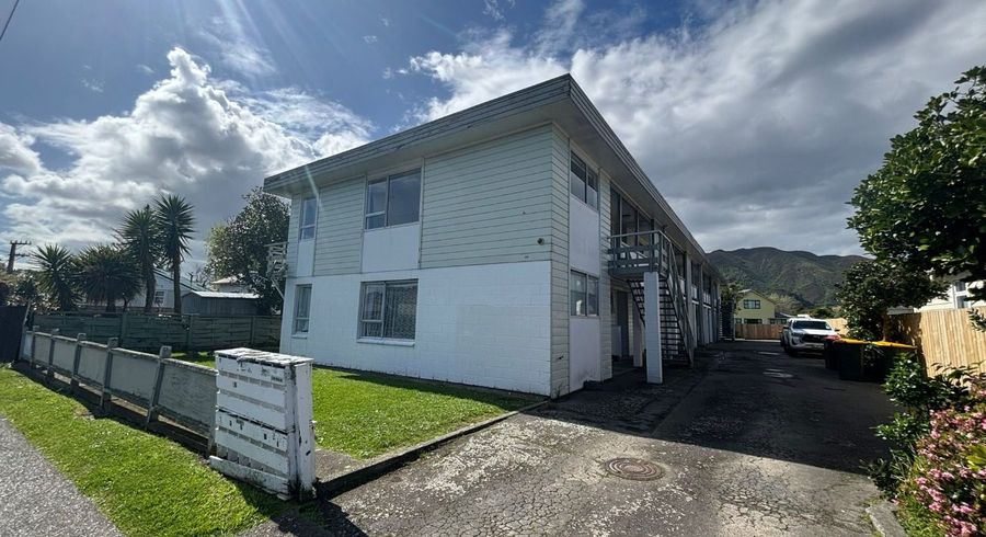  at 2/46 Awamutu Grove, Waiwhetu, Lower Hutt, Wellington