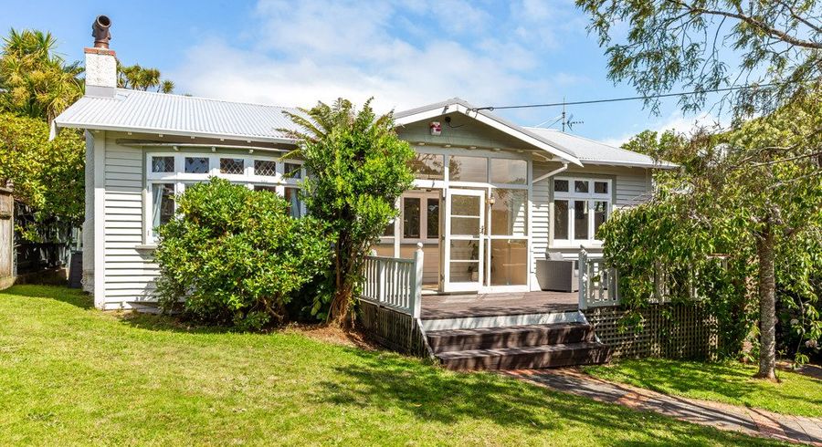  at 98 Campbell Street, Karori, Wellington, Wellington