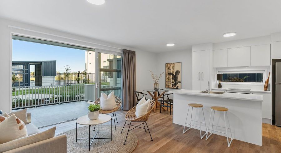  at 2/8 Glidepath Road, Hobsonville, Waitakere City, Auckland