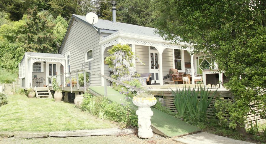  at 429 Henley Road, Henley