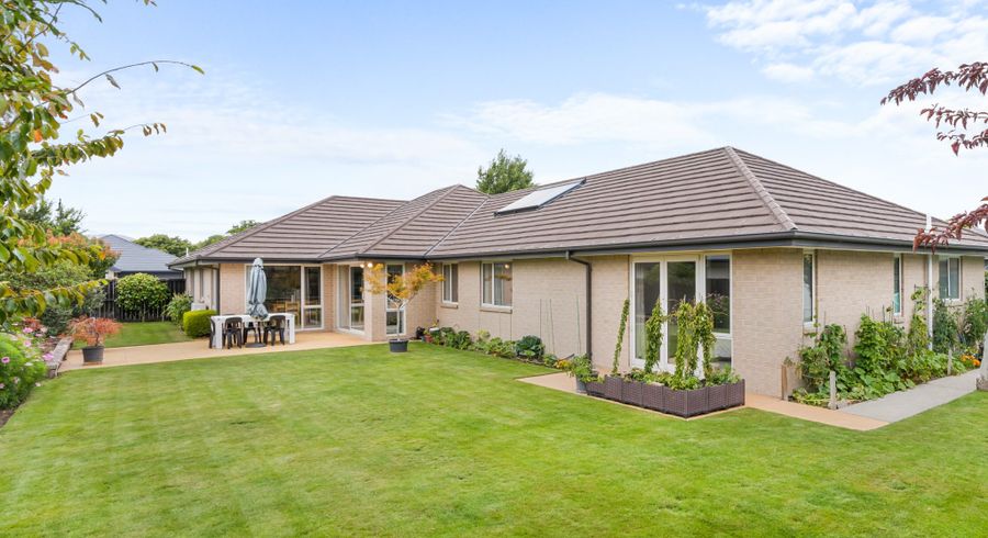  at 83 McMahon Drive, Aidanfield, Christchurch