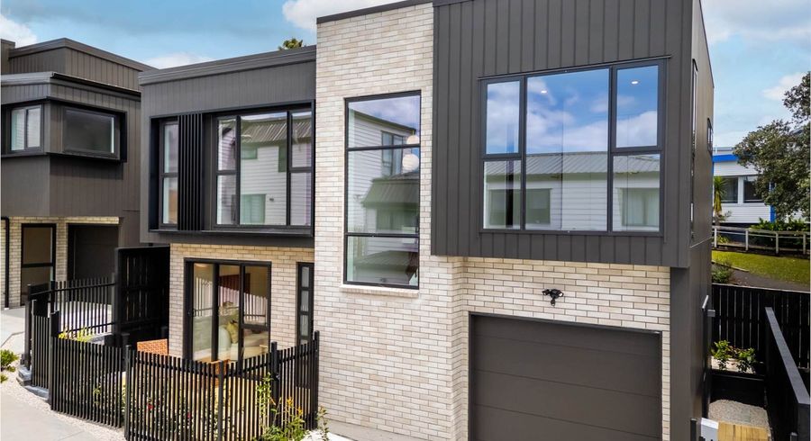  at 10B Agathis Avenue, Mairangi Bay, North Shore City, Auckland