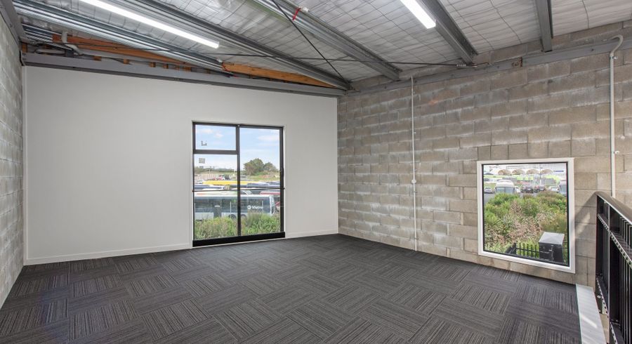  at Unit 24/4 Spring Garden Avenue, Westgate, Waitakere City, Auckland