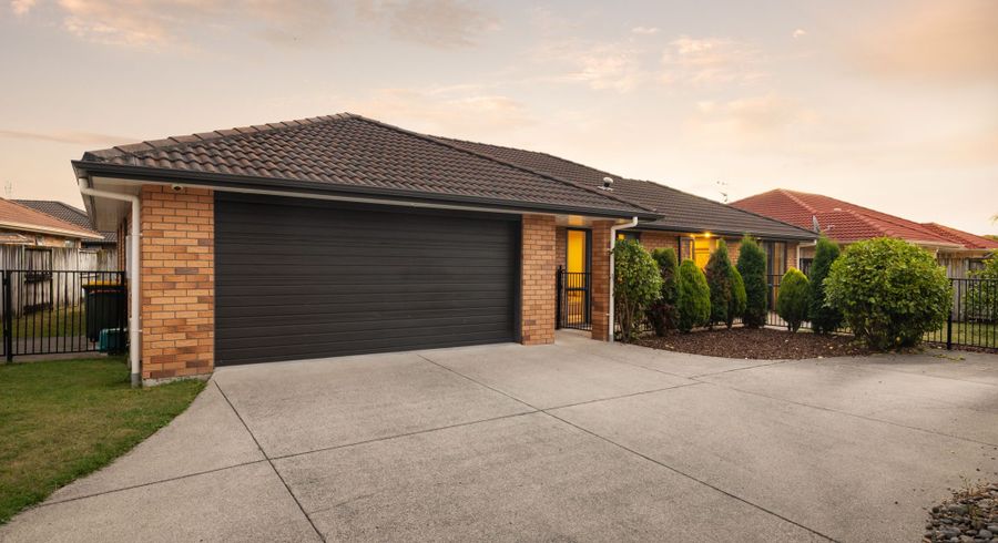  at 43 Parkside Drive, Huntington, Hamilton