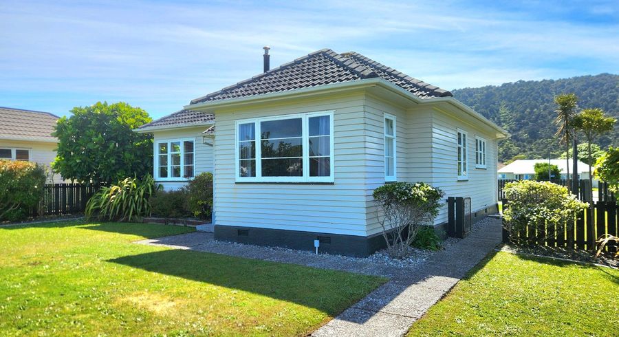  at 33 Firth Street, Cobden, Grey, West Coast