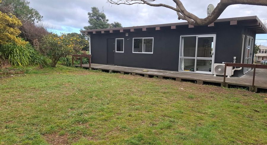  at 6 Mahoe Street, Otaki Beach, Kapiti Coast, Wellington