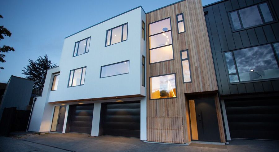  at 2/11 Carlton Mill Road, Merivale, Christchurch City, Canterbury