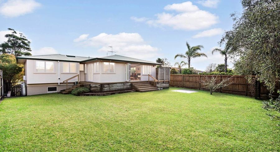  at 12 Springfield Street, Forrest Hill, North Shore City, Auckland
