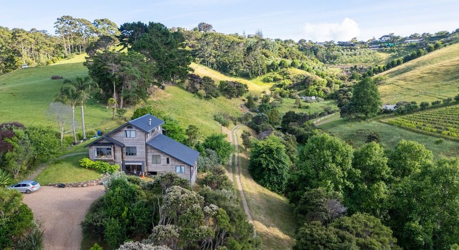  at 115 Wilma Road, Surfdale, Waiheke Island, Auckland