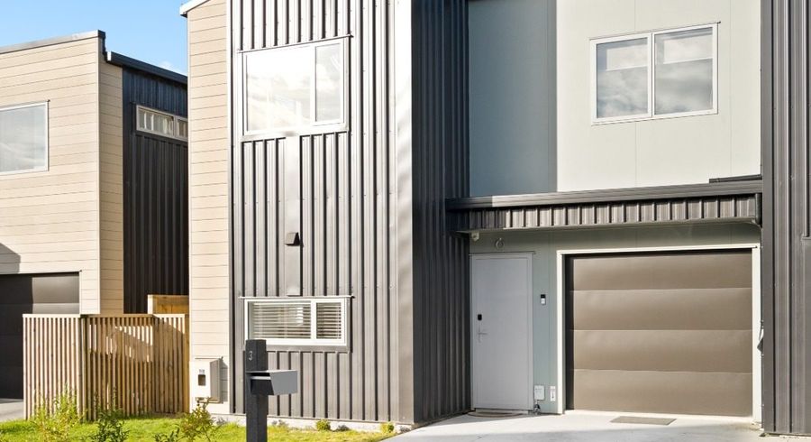  at 3 Selkirk Lane, Hamilton Lake, Hamilton, Waikato