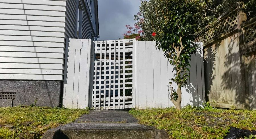  at 43 McCullough Ave, Three Kings, Auckland City, Auckland
