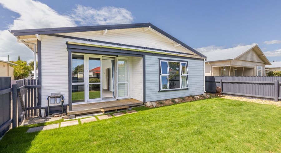  at 902 Dufferin Street, Akina, Hastings, Hawke's Bay