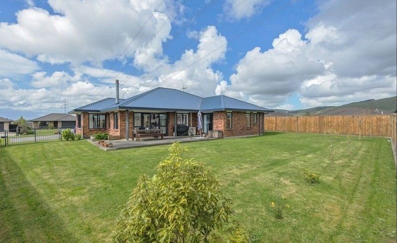  at 186 Pacific Drive, Fitzherbert, Palmerston North, Manawatu / Whanganui