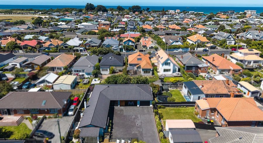  at 215 Bay View Road, Saint Clair, Dunedin, Otago