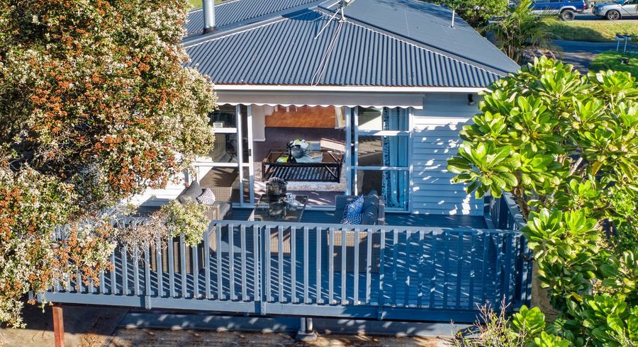  at 10 Glenorchy Street, Glen Eden, Auckland