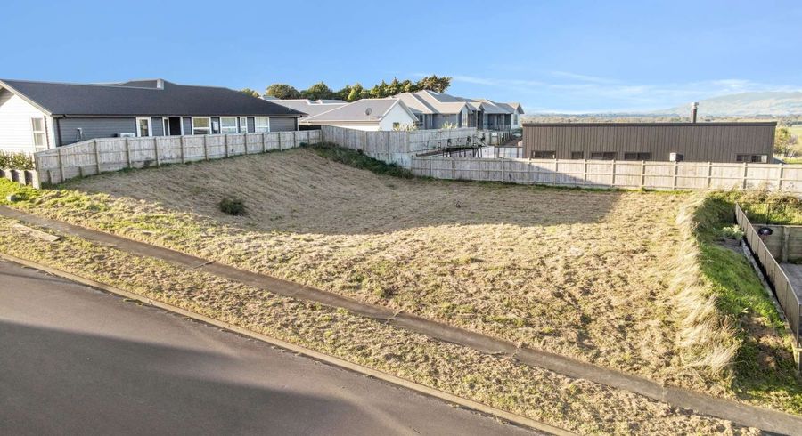  at 32 Vaucluse Heights, Fitzherbert, Palmerston North, Manawatu / Whanganui