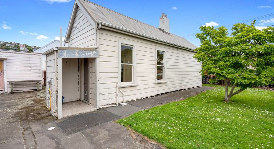  at 27 Nicholson Street, Forbury, Dunedin