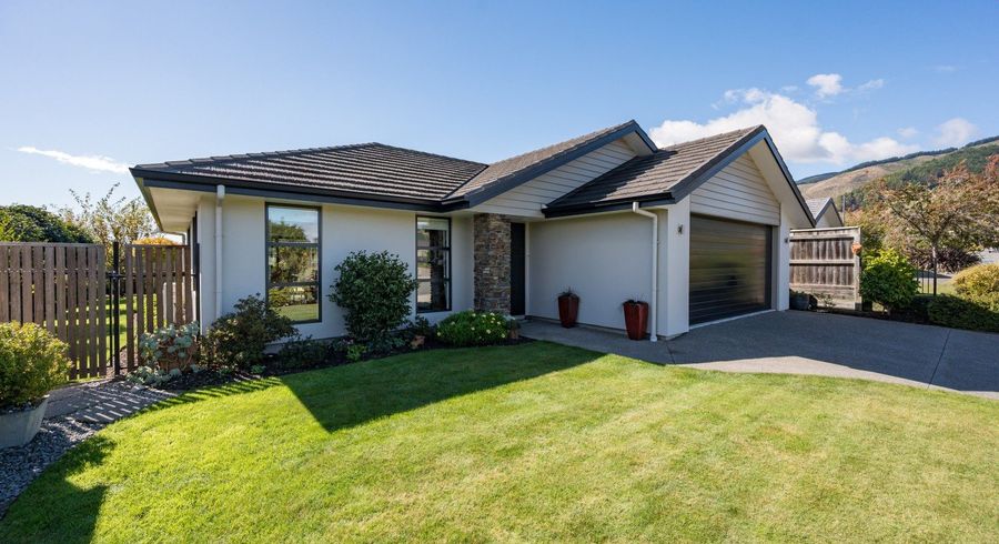  at 9 Langdale Drive, Richmond