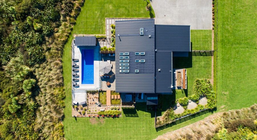  at 9 Paterson Lane, Kelvin Grove, Palmerston North, Manawatu / Whanganui