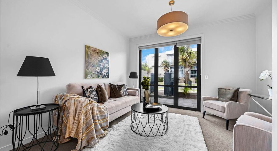  at 84 Norwood Drive, Flat Bush, Manukau City, Auckland