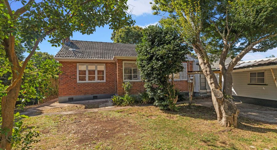  at 26 Kiwitea Street, Sandringham, Auckland