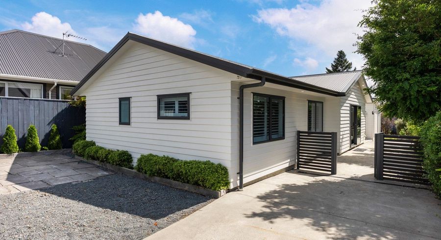  at 11 Poplar Grove, Ebdentown, Upper Hutt, Wellington