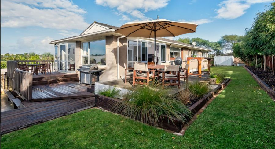  at 12 Towra Place, Botany Downs, Manukau City, Auckland