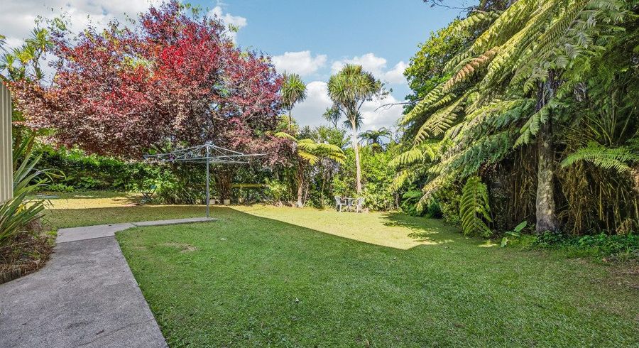  at 39b Chivalry Road, Glenfield, North Shore City, Auckland