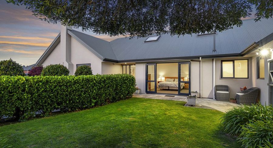  at 9 Oakview Lane, Cashmere, Christchurch