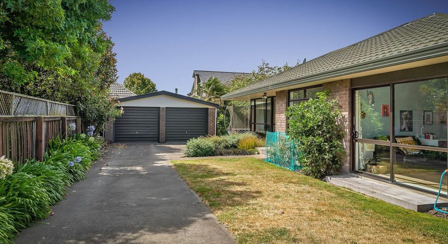  at 2/282 Sawyers Arms Road, Bishopdale, Christchurch