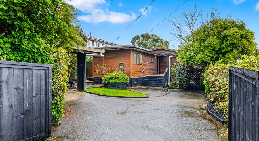  at 1/39 Sturges Road, Henderson, Waitakere City, Auckland