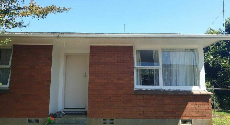  at 2/5 Carbine Road, Mount Wellington, Auckland City, Auckland