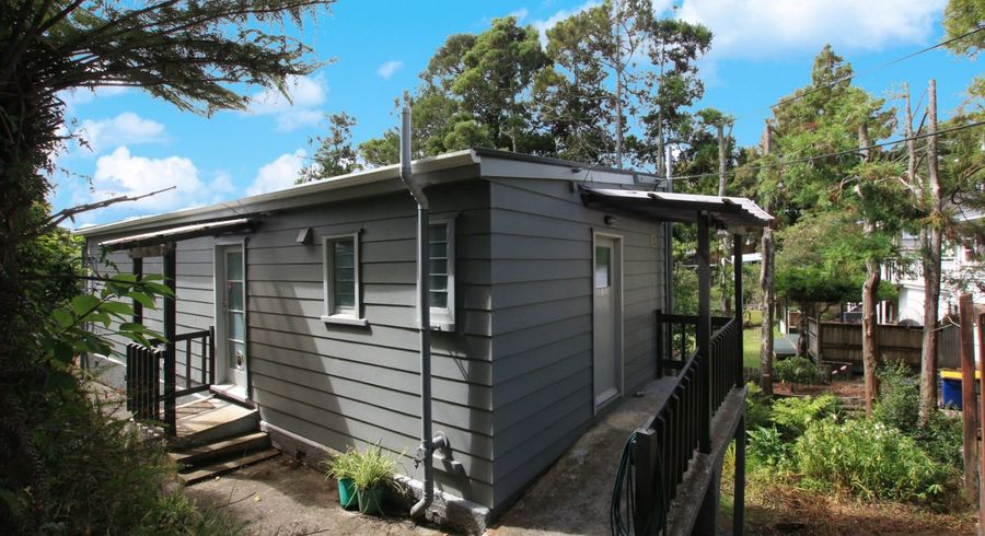  at 2/41 Derwent Crescent, Titirangi, Waitakere City, Auckland
