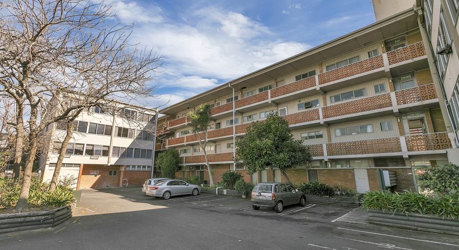 at 1J/94 Dominion Road, Mount Eden, Auckland