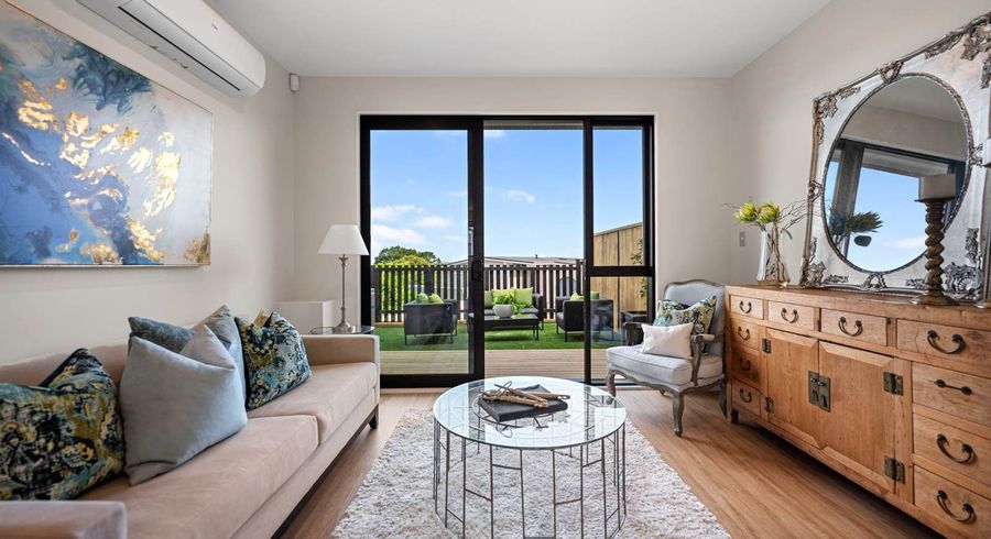  at 19/929-933 East Coast Road, Torbay, North Shore City, Auckland