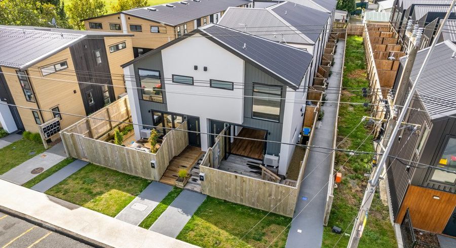  at 2/26 Fitzherbert Road, Wainuiomata, Lower Hutt, Wellington