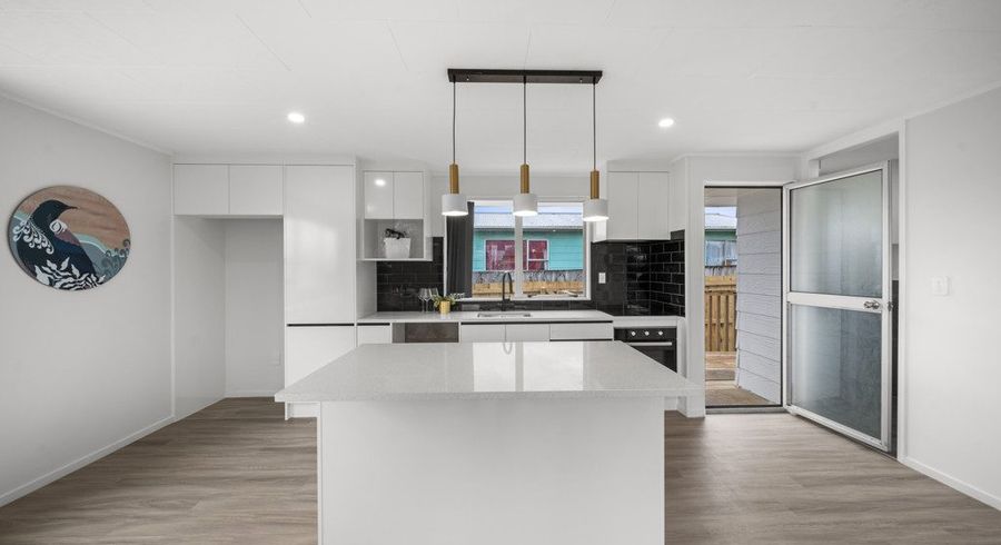  at 1/12 Kennington Drive, Clendon Park, Manukau City, Auckland