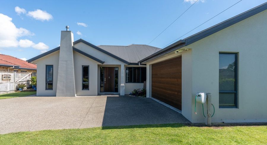  at 49 Stoneleigh Drive, Chartwell, Hamilton, Waikato