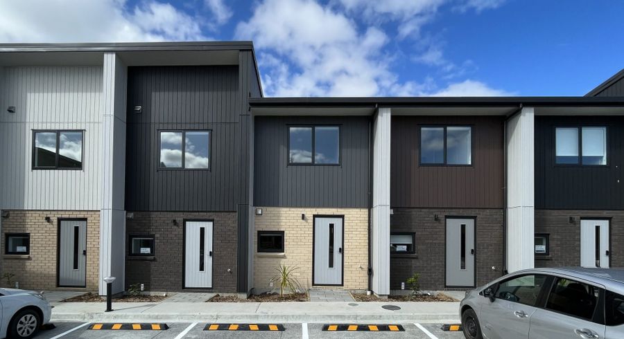 at 6/476 West Coast Road, Glen Eden, Auckland