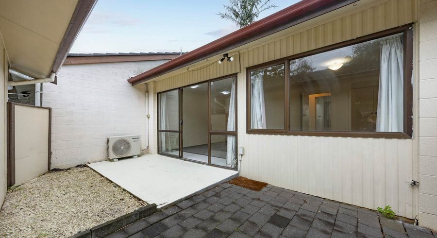  at 2/22 Longford Street, Mount Wellington, Auckland City, Auckland