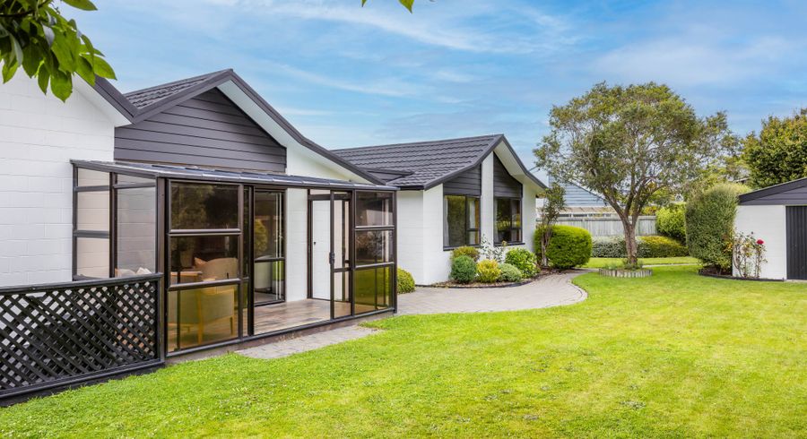  at 11A Woodstock Place, Russley, Christchurch