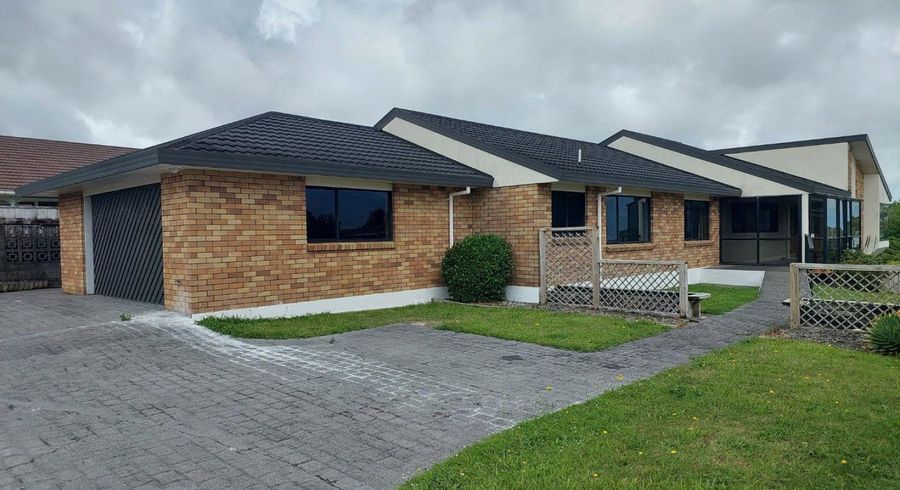  at 9C Del Mar Place, Merrilands, New Plymouth
