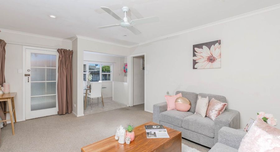  at 24 Taylor Street, Blockhouse Bay, Auckland