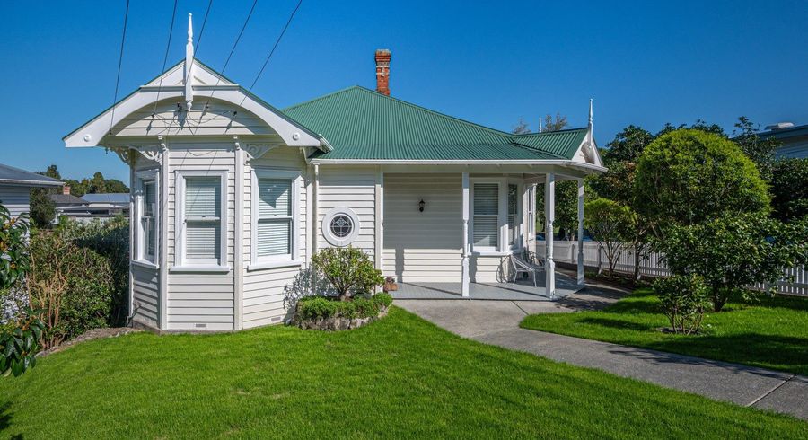  at 24 Onslow Road, Mount Eden, Auckland City, Auckland